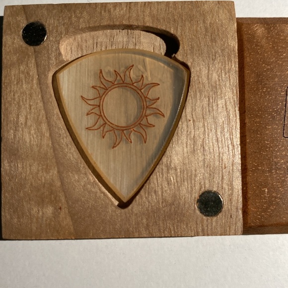 Knc picks - Picture 2 of 4